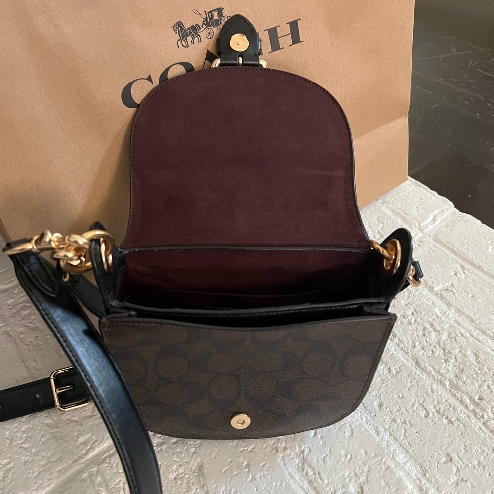 Coach IM/BROWN/BLACK. Never used comes with original packaging and tag. - Picture 3 of 4